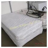 GROUP OF 2 TWIN BEDS WITH FRAMES