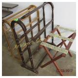 GROUP OF 2 QUILT RACKS AND ONE LUGGAGE STAND