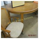 CONTEMPORARY KICHEN TABLE WITH 4 CHAIRS