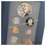 US MINT 1994 PRESTIGE COIN SET IN DISPLAY CASE