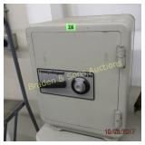 USED SENTRY VALUEGUARD MODEL 1330