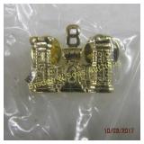 GROUP OF APPROX. 300 MILITARY PINS