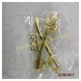 GROUP OF APPROX 300 MILITARY PINS