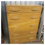 VINTAGE CHEST OF DRAWERS