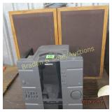 MAGNAVOX/CD PLAYER WITH 2 SPEAKERS