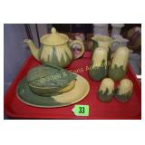 VINTAGE SHAWNEE CORN PATTERN COLLECTIBLES