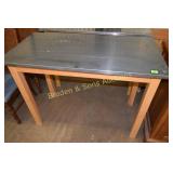 CONTEMPORARY TABLE WITH STAINLESS STEEL TOP