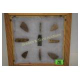 NATIVE AMERICAN POINTS AND ARTIFACTS IN DISPLAY