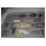 GROUP OF 16 NATIVE AMERICAN ARTIFACTS AND