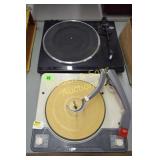 GROUP OF 2 VINTAGE TURN TABLES