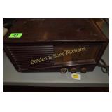 VINTAGE PHILCO RADIO