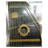 VINTAGE MENZENHAUERS #2 1/2 ZITHER WITH CASE