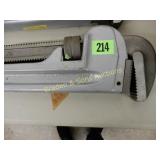 NEW 36" HEAVY DUTY PIPE WRENCH