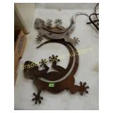 GROUP OF 2 MEDAL WALL DECORATIONS