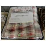 EDDIE BAUER FULL/QUEEN QUILT SET