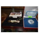 NEW FOLDING POCKET KNIFE WITH 3" BLADES AND