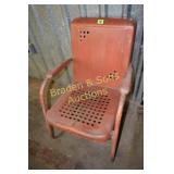 VINTAGE METAL OUTDOOR PATIO CHAIR
