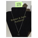 LADIES STERLING SILVER AND EMERALD NECKLACE