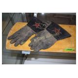 PAIR OF VINTAGE STAR LADIES LEATHER GAUNTLETS