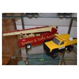 GROUP OF 2 VINTAGE TONAK DIE CAST COLLECTIBLES,