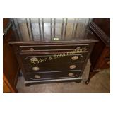 CONTEMPORARY CHEST OF DRAWERS