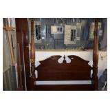 CONTERMPORARY FOUR POSTER QUEEN SIZE BED