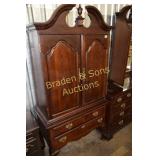 CONTEMPORARY ENTERTAINMENT CENTER