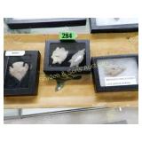 NATIVE AMERICAN 2" BANDY POINT, TWO EFFIGYS AND