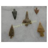 GROUP OF 2 NATIVE AMERICAN BIRD POINT, TWO SMALL