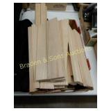 BOX OF ASSTD OAK WOOD PIECES