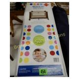 FOLDING CANVAS CHAIR AND GRACO PLAYPEN