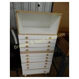 GROUP OF 2 CHEST OF DRAWERS