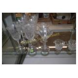 GROUP OF 8 ROSEPOINT WINE STEMS, 2 MARTINI GLASSES