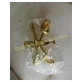 GROUP OF APPROX 300 CAVALRY CROSS SABER PINS