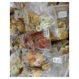 LARGE ASSORTMENT OF MILITARY PINS