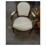 OCCASIONAL CHAIR