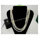 LADIES FRESH WATER THREE STRAND NECKLACE
