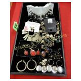 TRAY OF ASSTD COSTUME JEWELRY