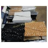 GROUP OF 18 NEW LADIES PURSES