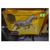 NEW IN BOX LTD ED BREYER HORSE