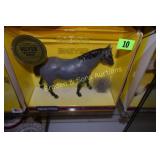 NEW IN BOX LTD ED BEYER HORSE
