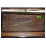 VINTAGE ELECTRIC BLASTING CAPS WOODEN BOX