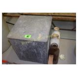 VINTAGE GALVANIZED MILK CAN WITH 3 MILK BOTTLES