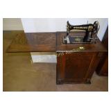 ANTIQUE MINNESOTA  BRAND SEWING MACHINE IN