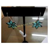 LADIES STERLING SILVER AND TURQUOISE EARRINGS