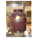 VINTAGE 2 GAL CROCK WITH LID