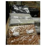 GROUP OF 36 NEW LADIES PURSES