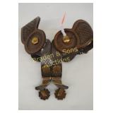 UNMARKED SINGLE MOUNTED WITH BRASS CLOVER LEAF