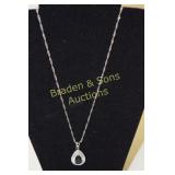 LADIES STERLING SILVER AND EMERALD NECKLACE