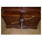 GROUP OF 2 CONTEMPORARY NIGHT STANDS (MATCHES